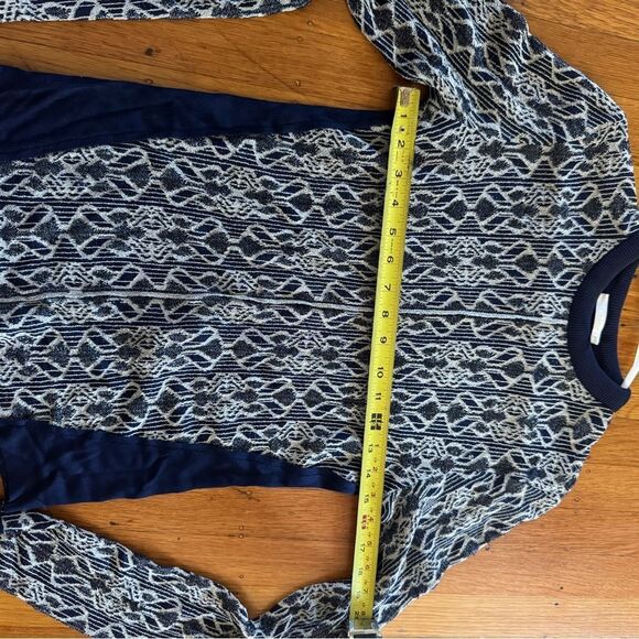 CHLOE Silver Metallic Long Sleeve Sweater - Picture 8 of 9